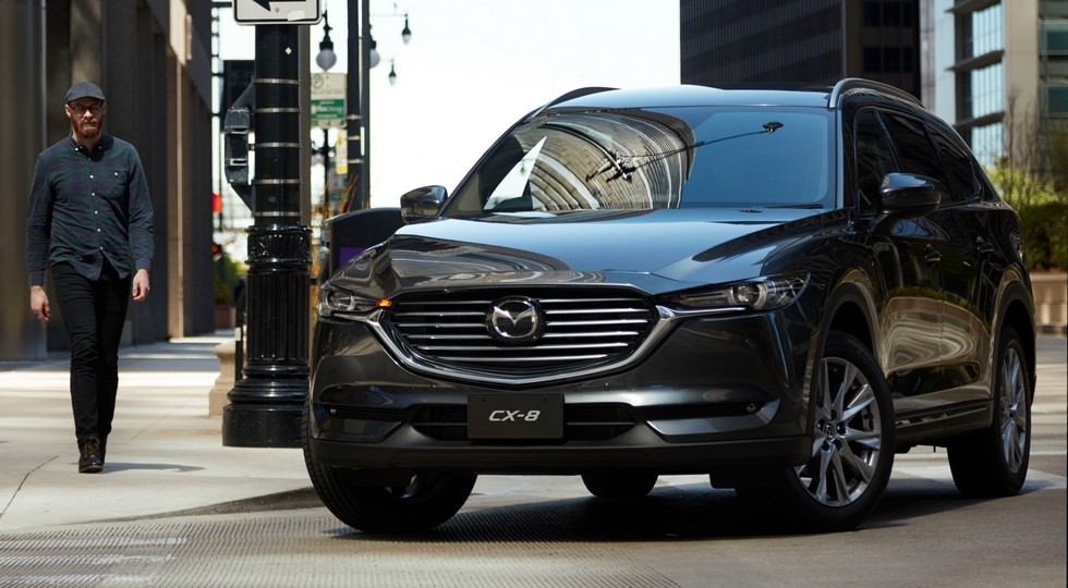 Трёхрядный кроссовер Mazda CX-8 обновили через год после премьеры: расширена моторная гамма